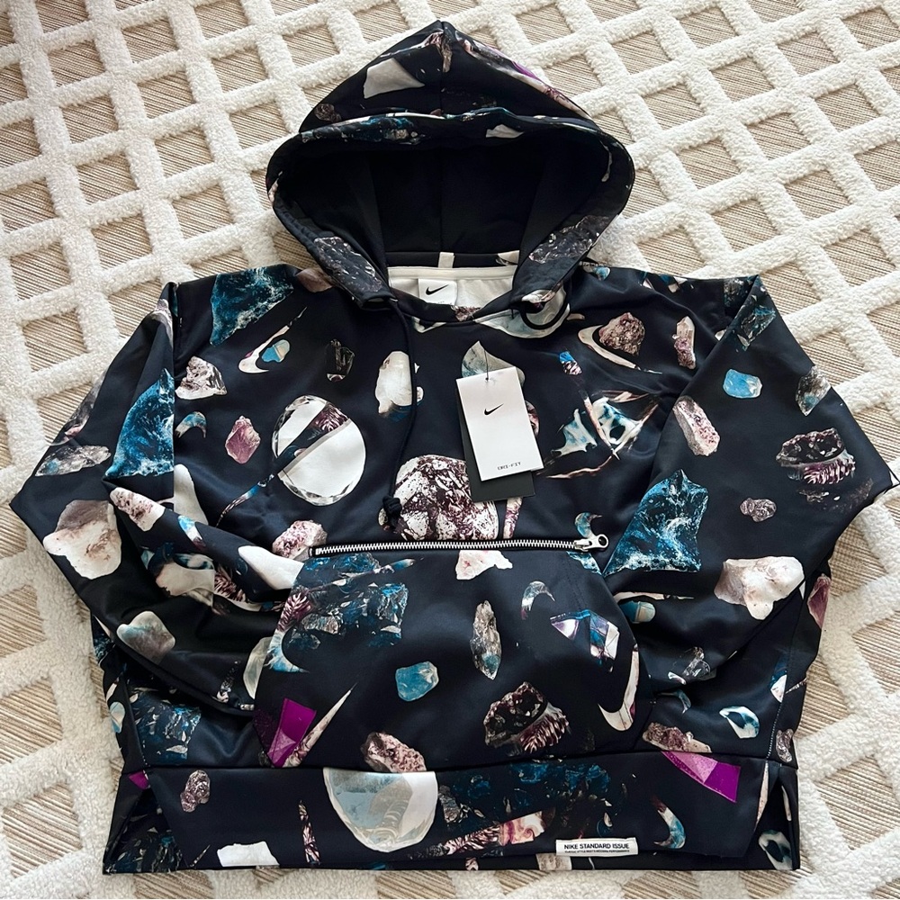 NWT Nike Dri-FIT Standard Issue Pullover Hoodie